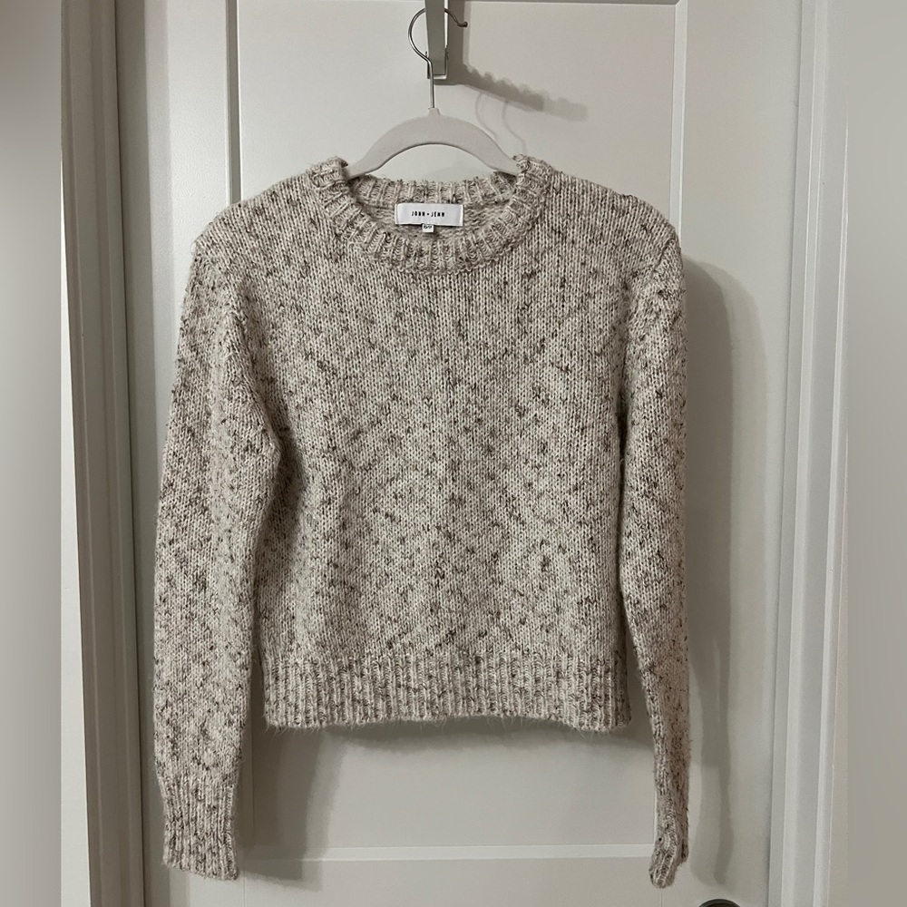John + Jenn beige weathered sweater size xs